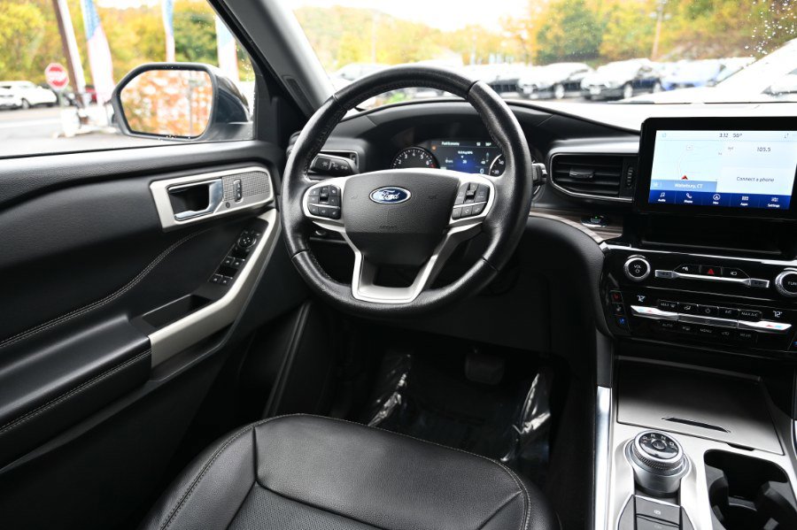 Used 2021 Ford Explorer Limited image 13