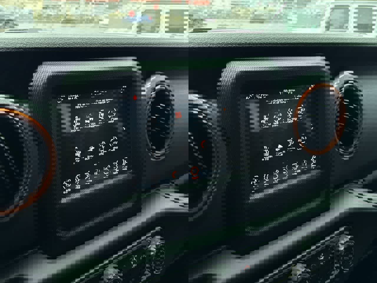 Used 2020 Jeep Gladiator Mojave w/ Cold Weather Group image 18