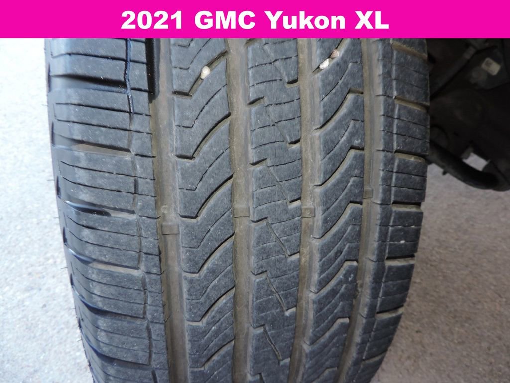 Used 2021 GMC Yukon XL AT4 w/ Rear Media and Nav Package image 17