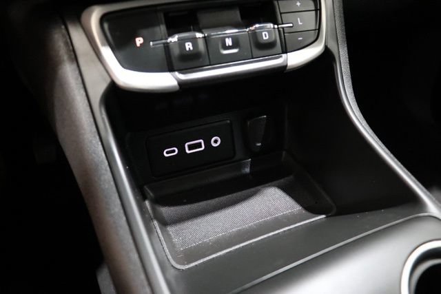 Used 2023 GMC Terrain SLE w/ Driver Convenience Package FWD image 26