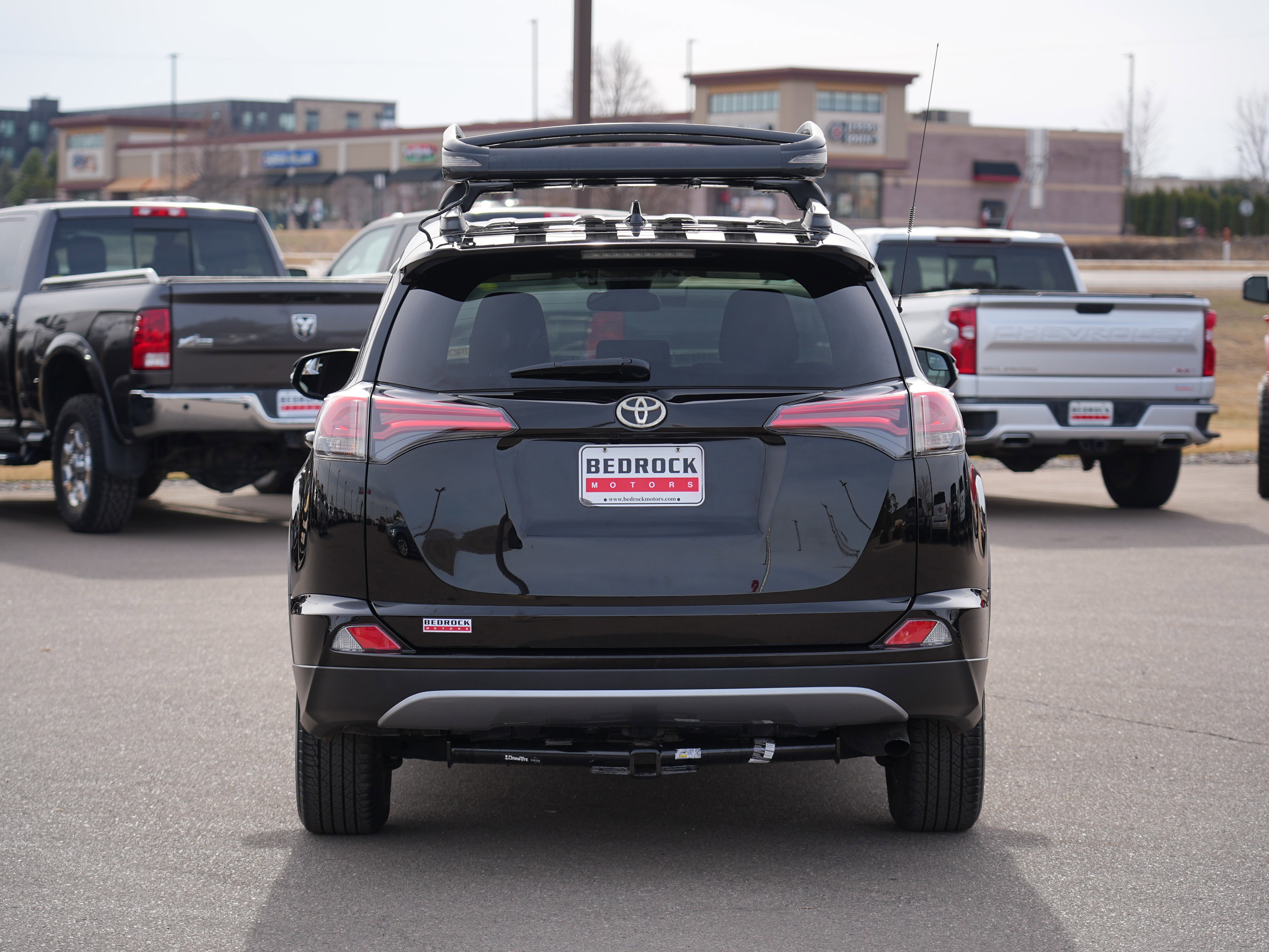 Used 2017 Toyota RAV4 XLE w/ Plus Special Value Package image 4