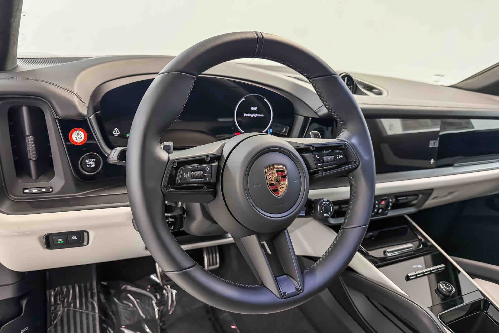 New 2026 Porsche Cayenne GTS AWD/4WD image 4