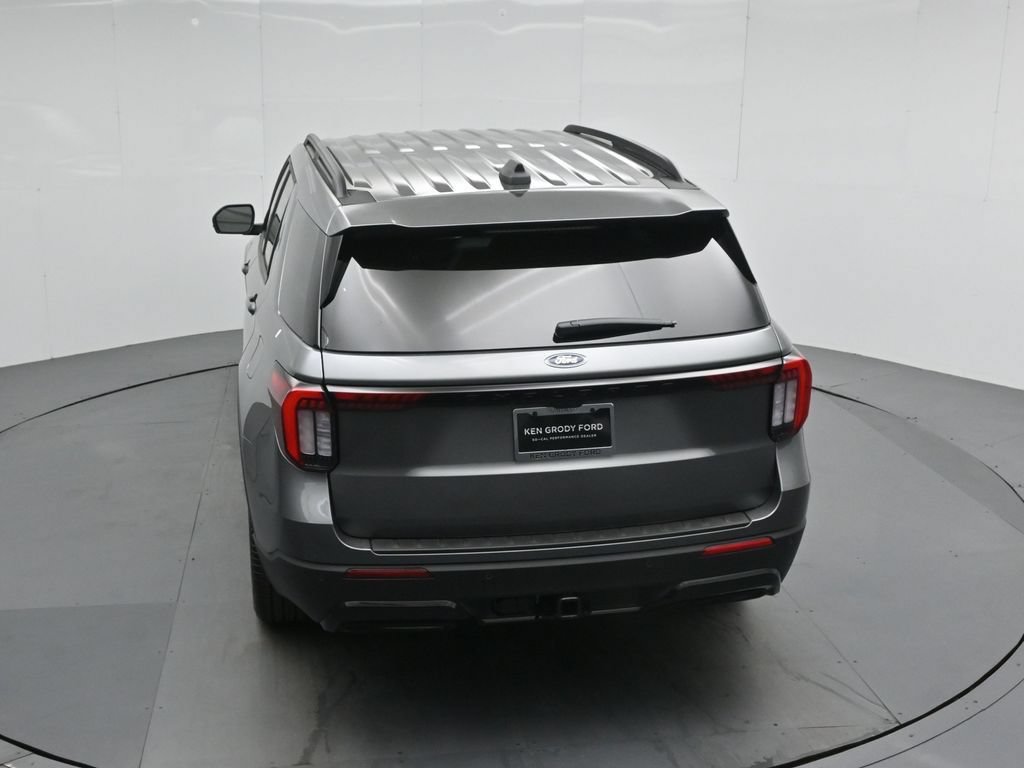 New 2026 Ford Explorer ST-Line w/ ST-Line Street Pack AWD/4WD image 43