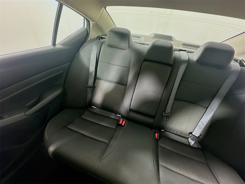 Used 2024 Nissan Altima 2.5 SV image 12
