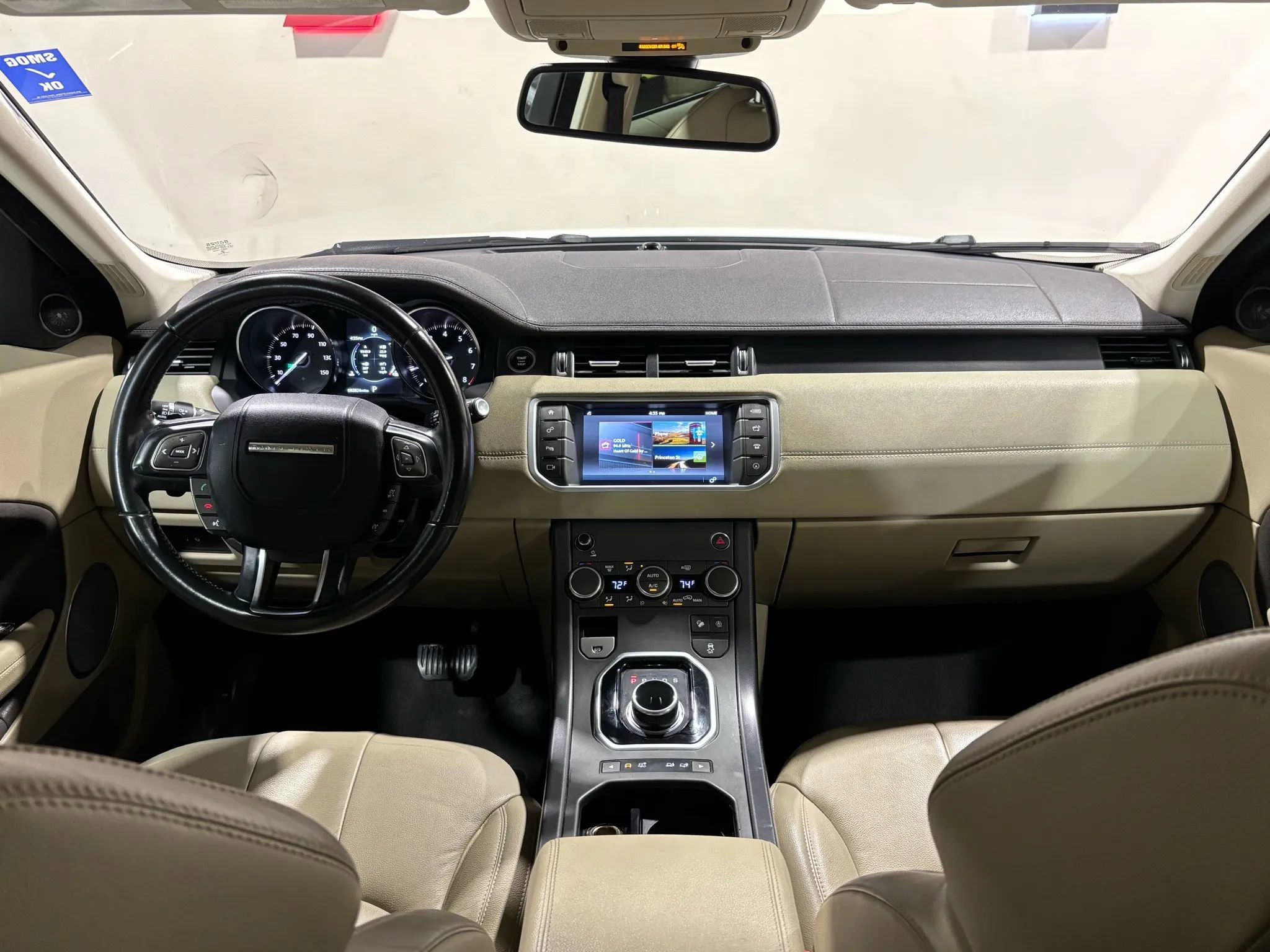 Used 2018 Land Rover Range Rover Evoque image 16