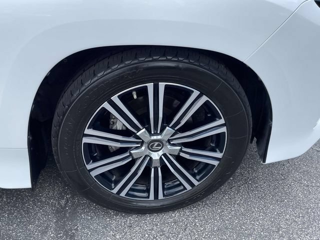Used 2021 Lexus LX 570 4WD w/ Luxury Package image 10