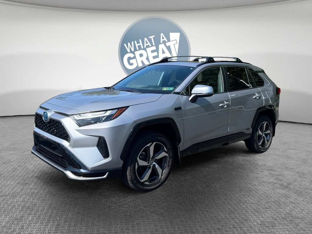 Used 2024 Toyota RAV4 SE w/ Weather & Moonroof Package AWD/4WD image 8