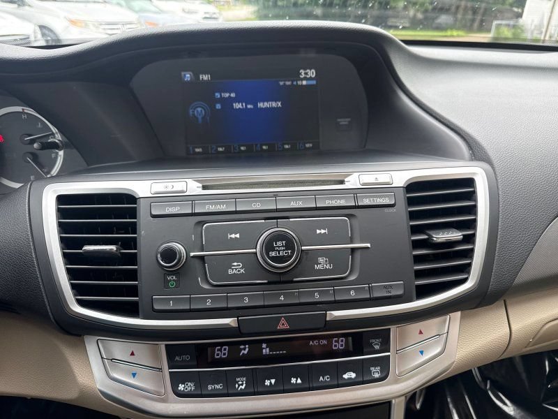 Used 2014 Honda Accord LX image 25