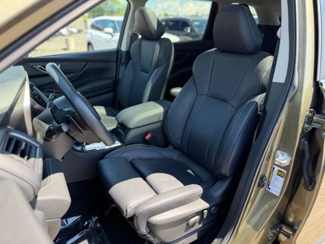 Used 2023 Subaru Ascent Limited w/ Technology Package AWD/4WD image 16