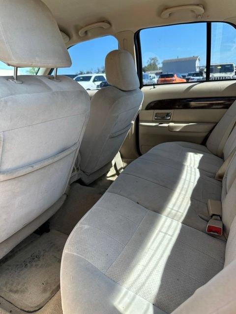 Used 2006 Mercury Grand Marquis GS RWD image 23