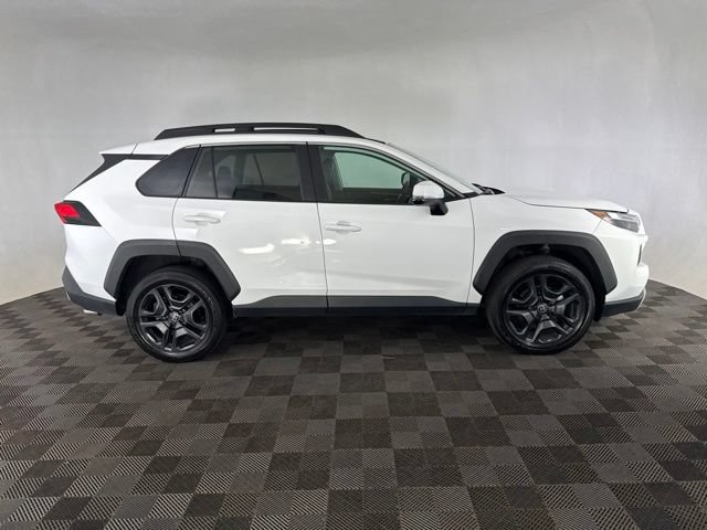 Used 2024 Toyota RAV4 Adventure AWD/4WD image 4
