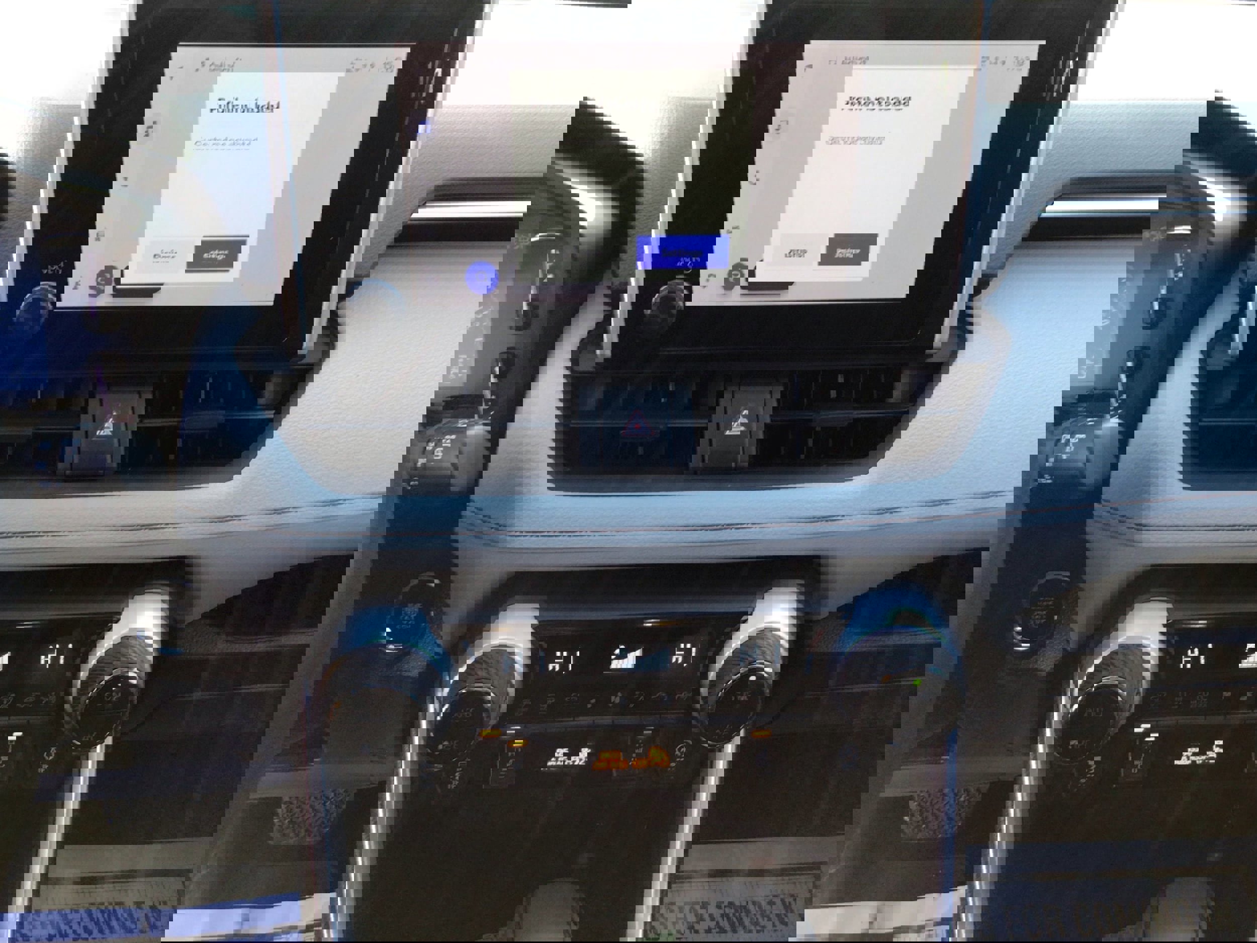 Used 2023 Toyota RAV4 XLE image 19