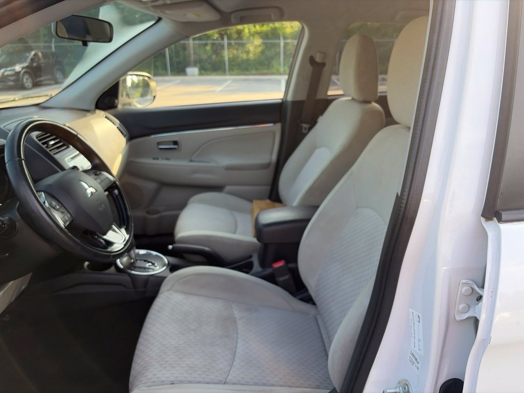Used 2017 Mitsubishi Outlander Sport ES FWD image 12