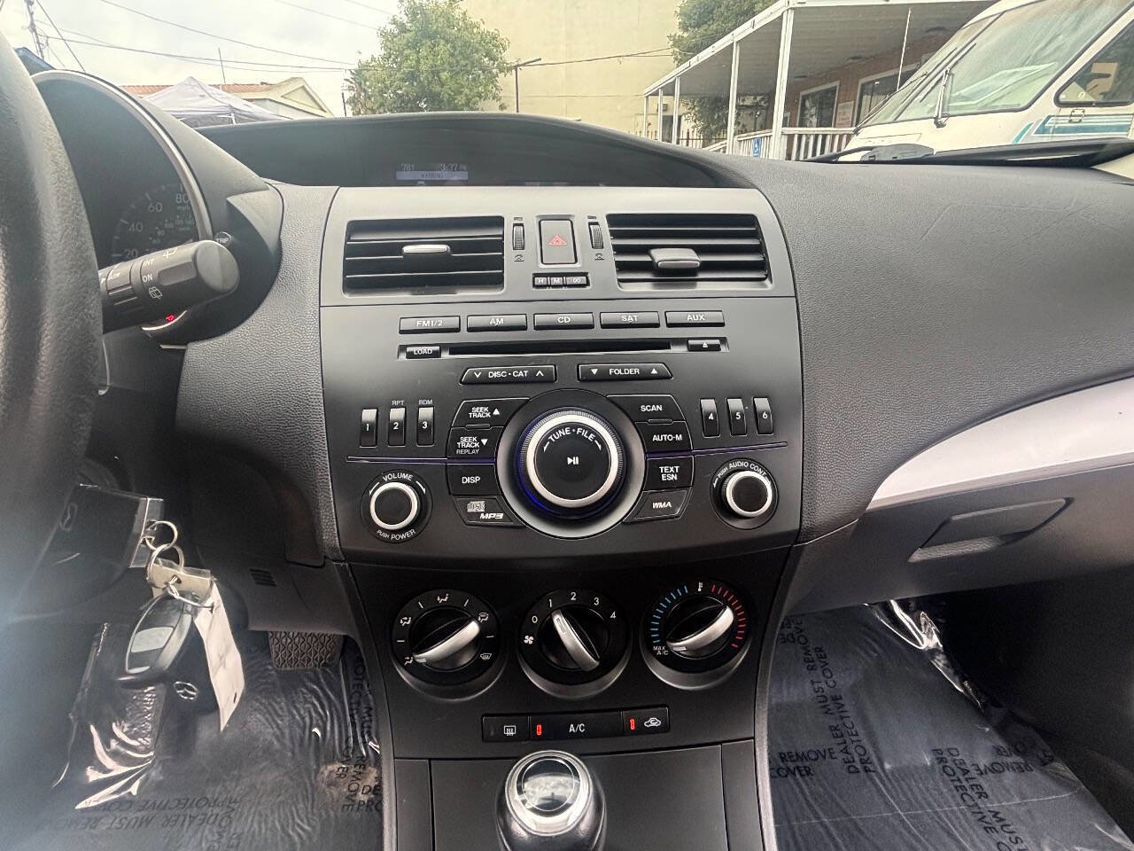 Used 2012 MAZDA MAZDA3 i Touring image 12