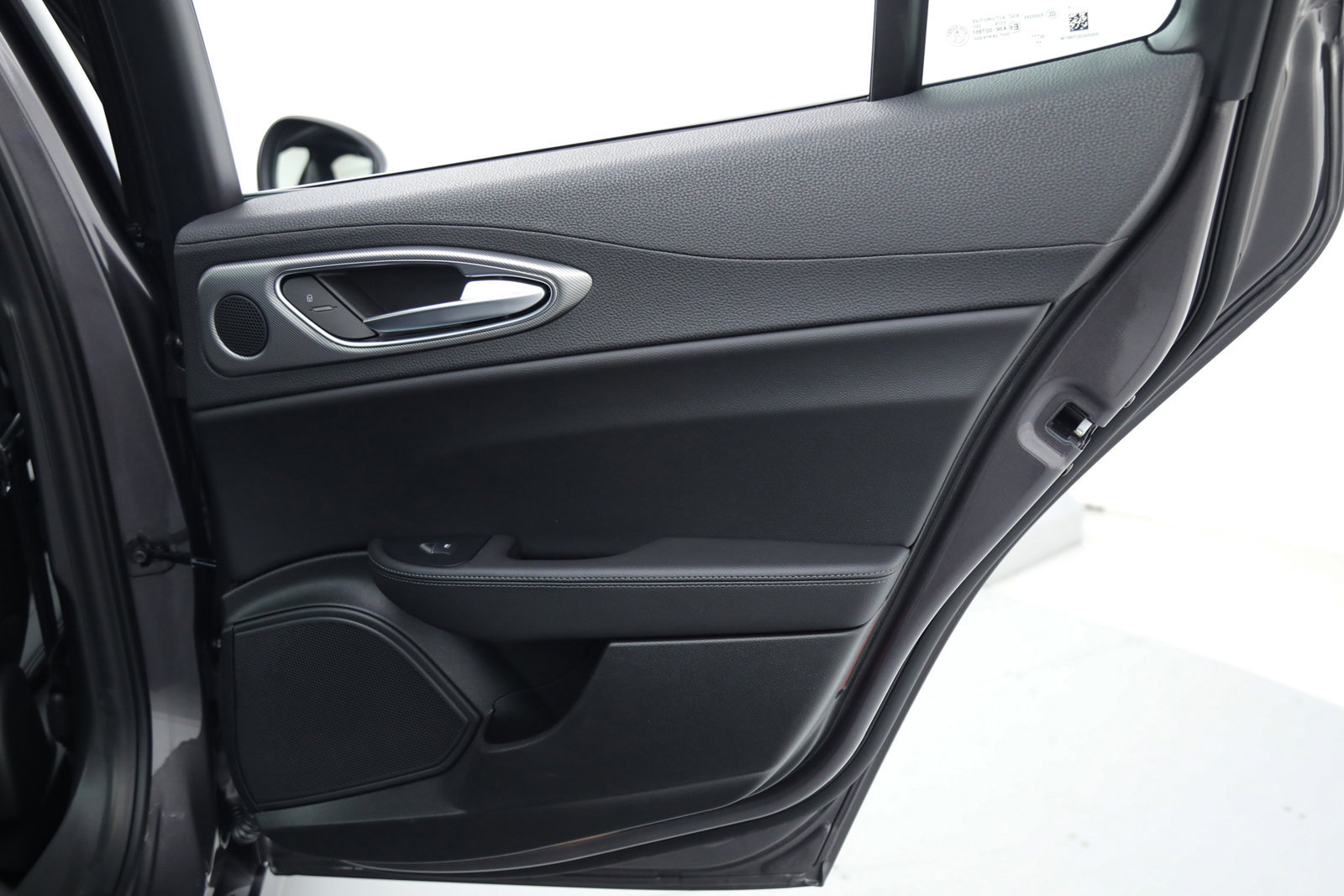 New 2025 Alfa Romeo Giulia w/ Driving Assist Package RWD image 12