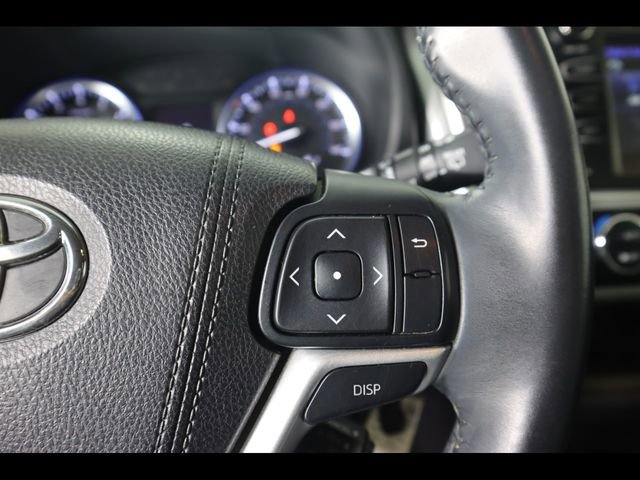 Used 2016 Toyota Highlander LE image 22