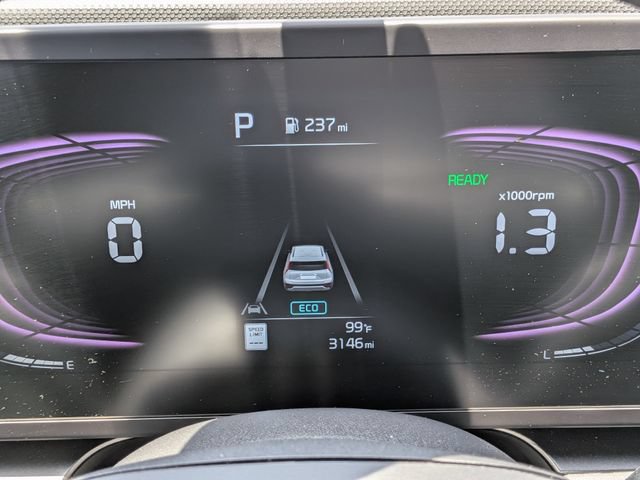 Used 2025 Kia Niro LX FWD image 24