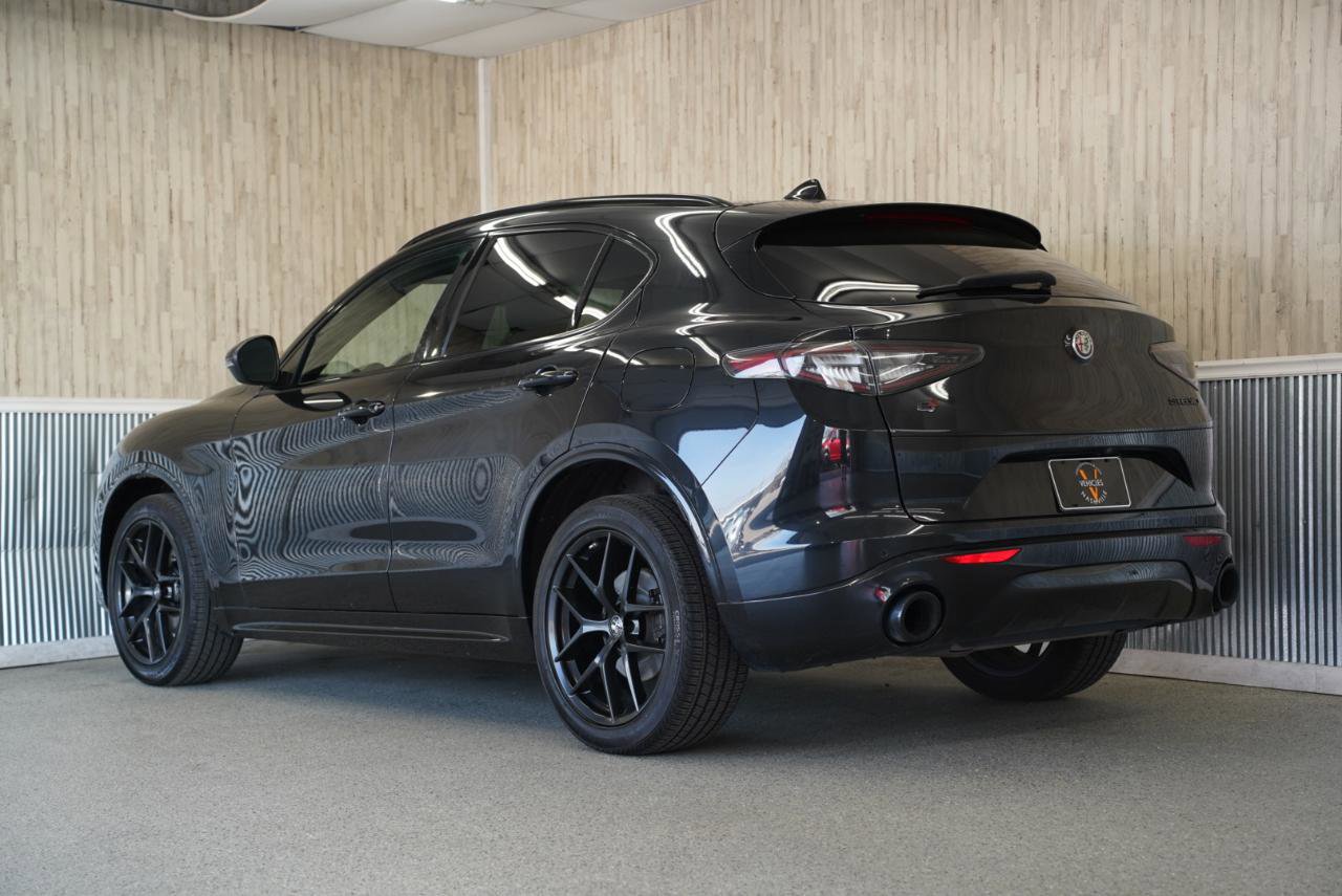 Used 2021 Alfa Romeo Stelvio Ti Sport AWD/4WD image 7