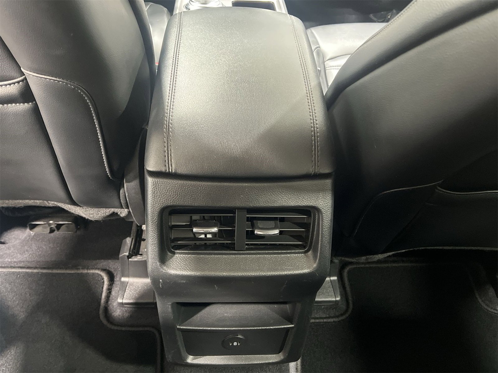 Used 2023 Ford Edge SEL image 21