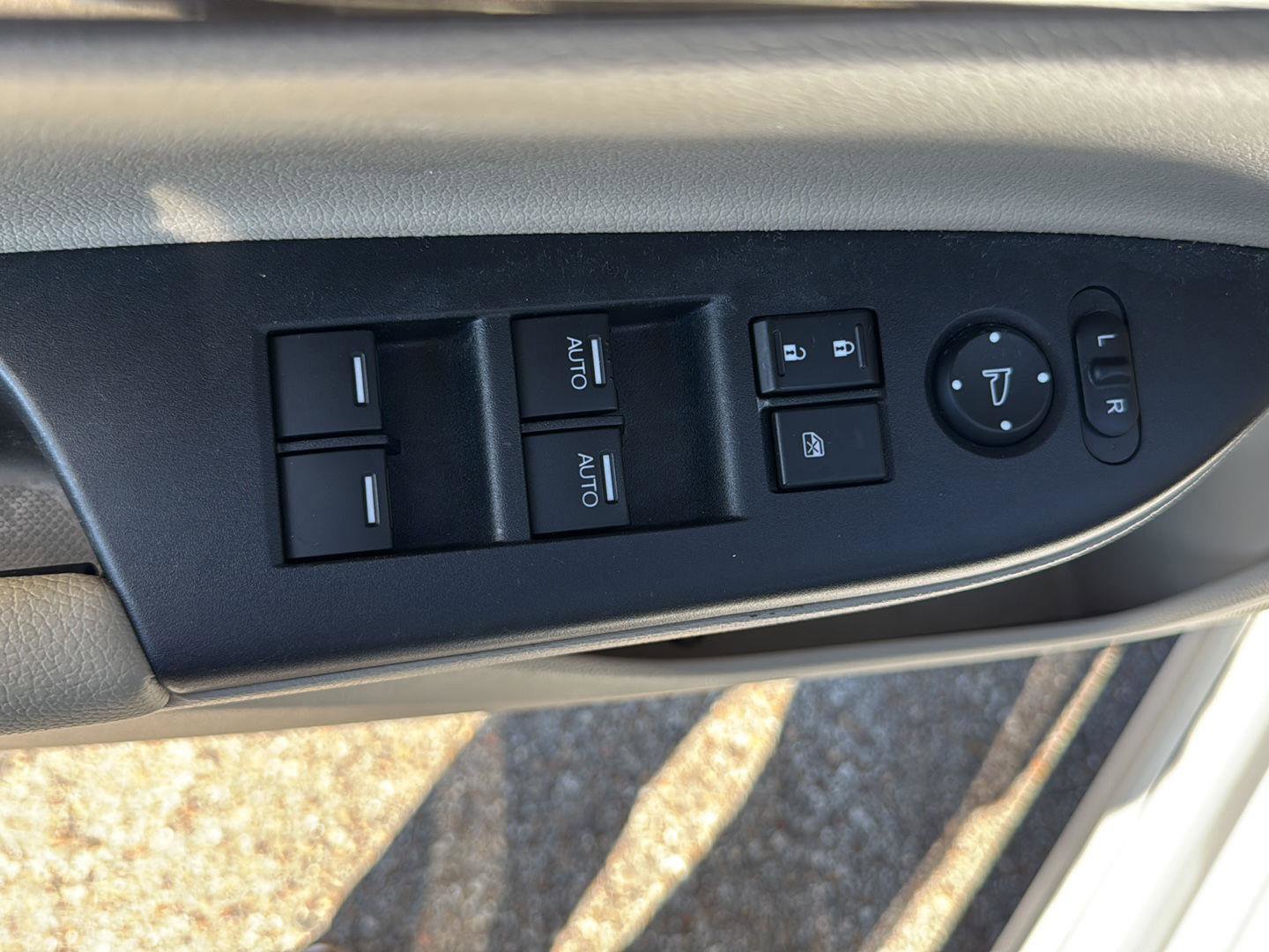 Used 2017 Honda Accord Touring image 16