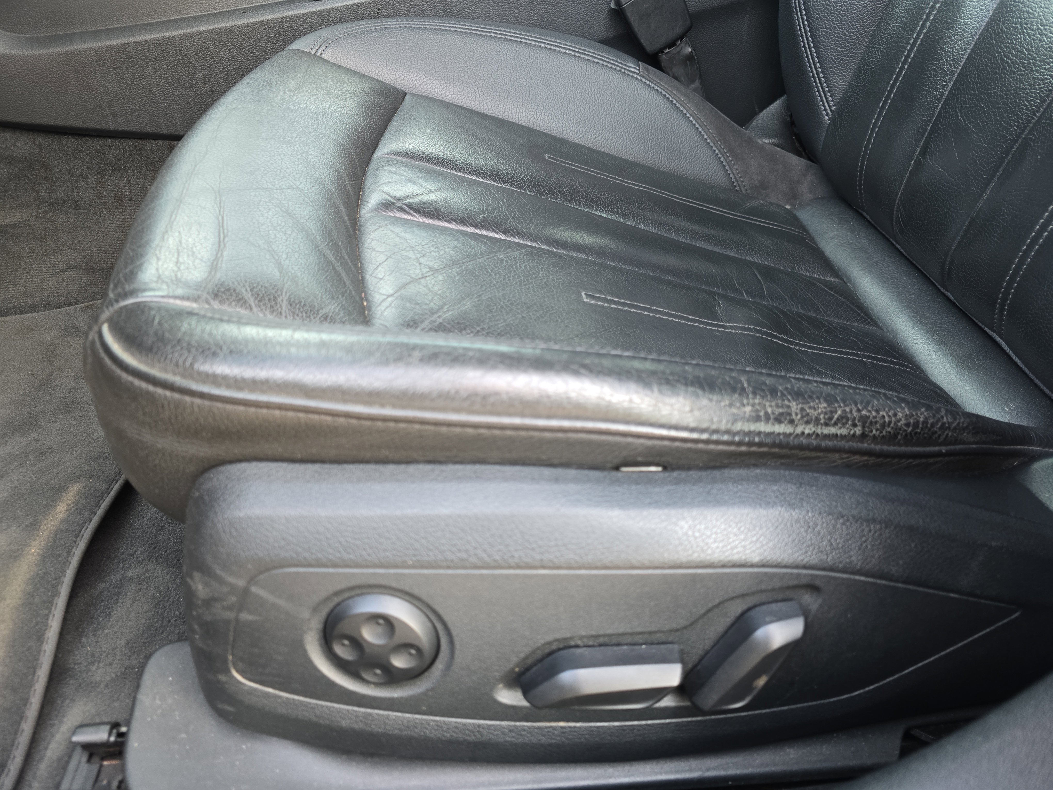 Used 2017 Audi A4 2.0T Premium w/ Audi MMI Navigation Plus image 28