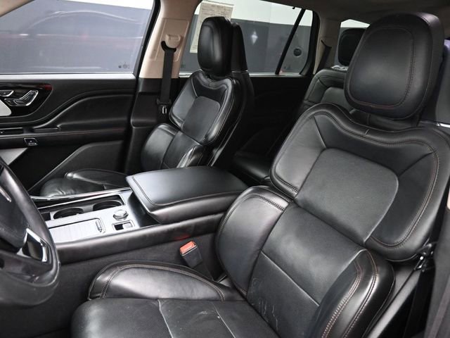Used 2020 Lincoln Aviator Reserve w/ Equipment Group 202A image 12