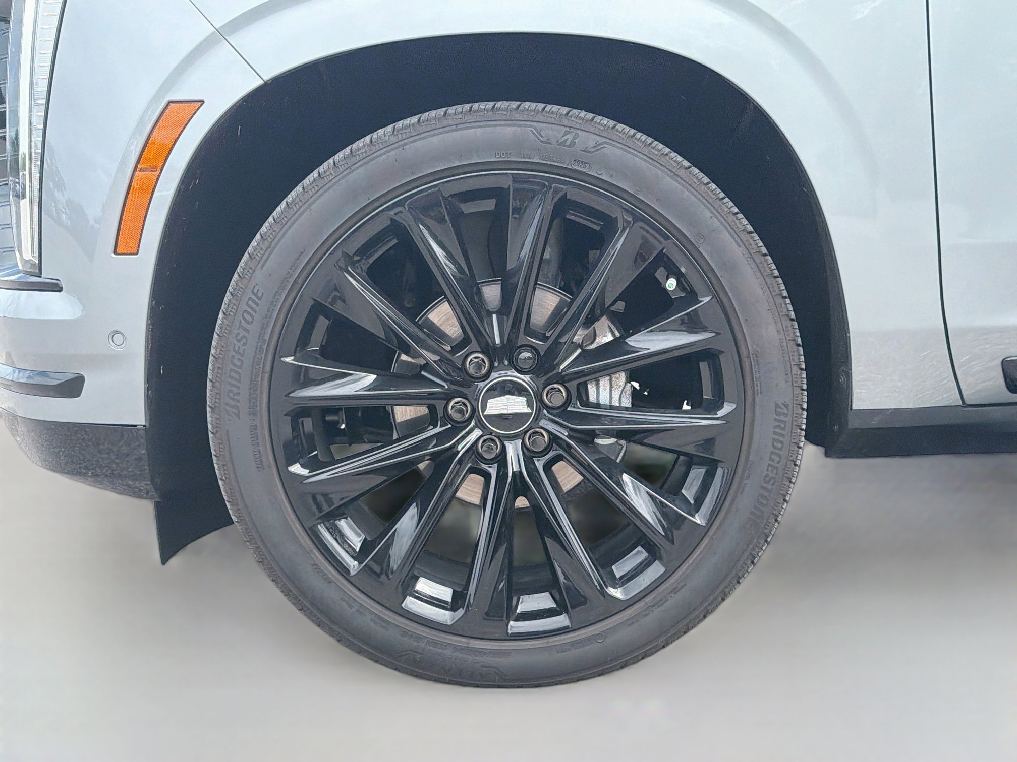 Used 2026 Cadillac Escalade Platinum Sport w/ LPO, ONYX Package AWD/4WD image 42