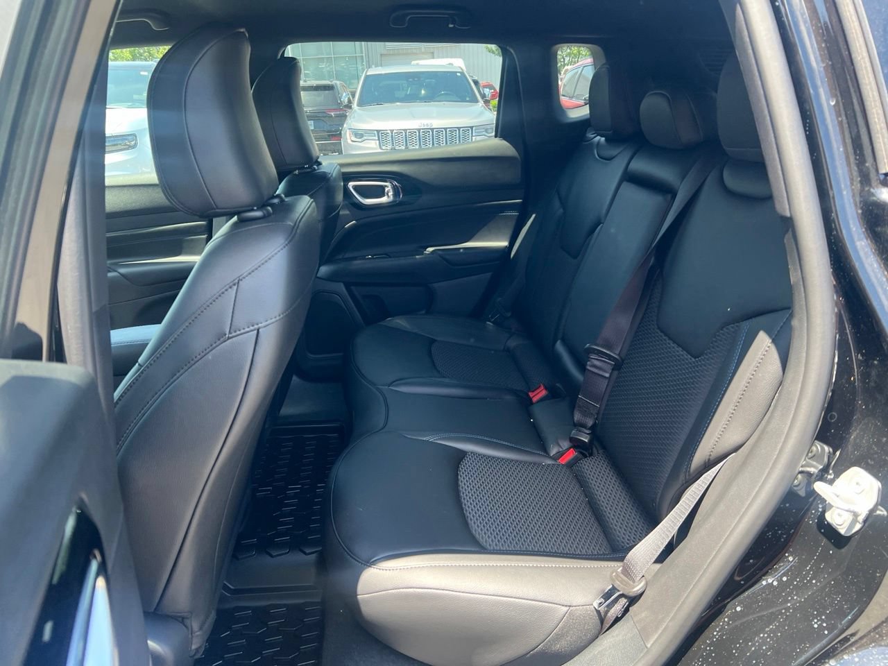 New 2026 Jeep Compass Latitude AWD/4WD image 16