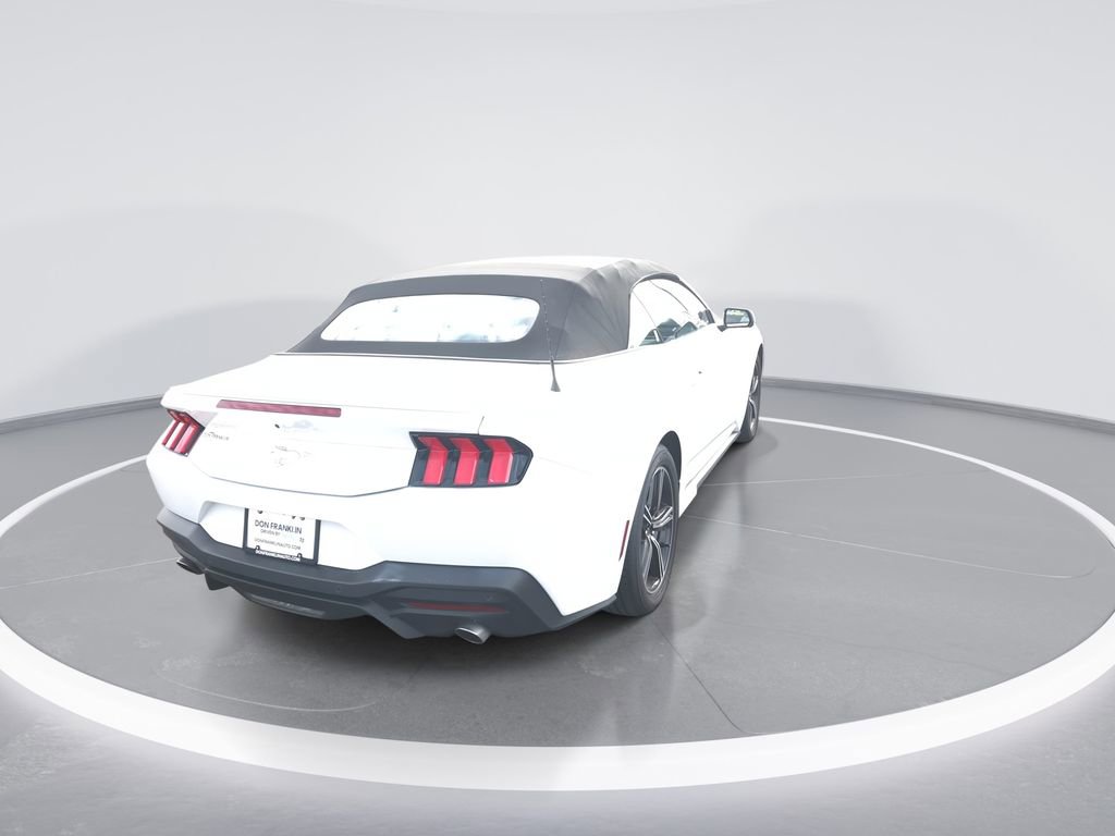 Used 2024 Ford Mustang Premium image 8
