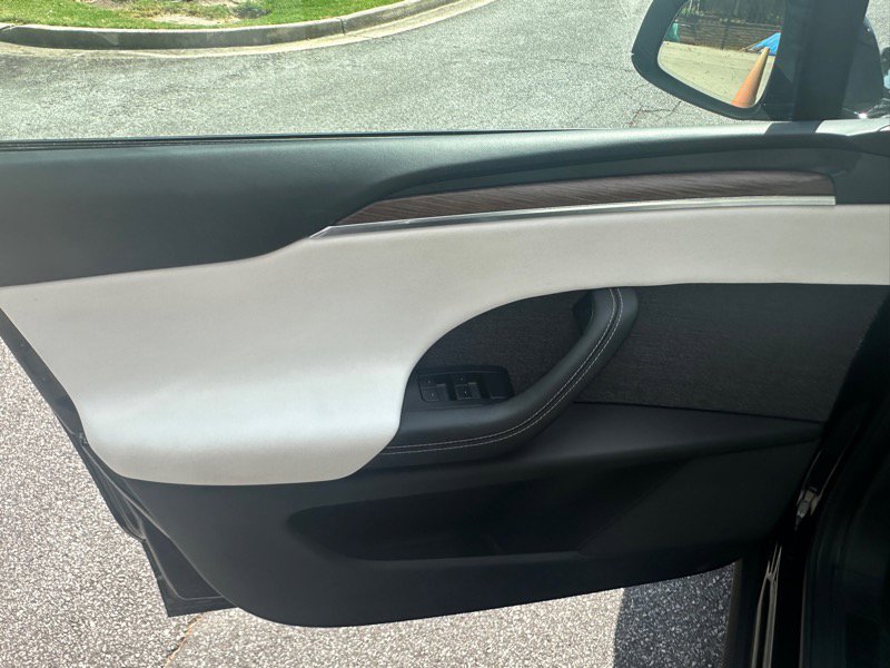 Used 2022 Tesla Model X image 20