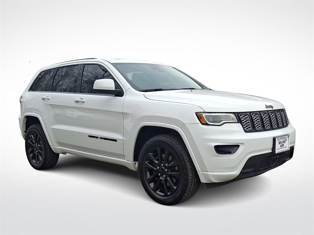 Used 2021 Jeep Grand Cherokee Laredo X image 1