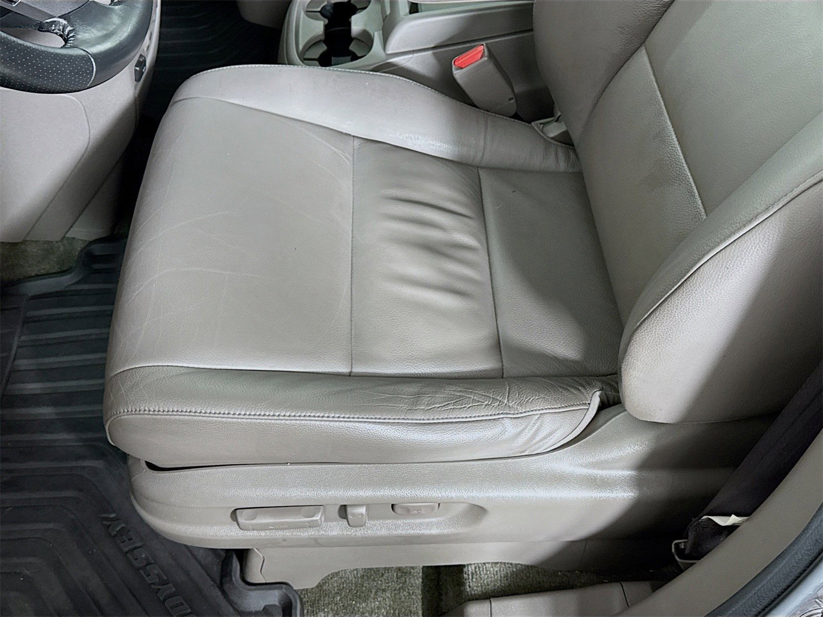 Used 2012 Honda Odyssey Touring Elite image 16