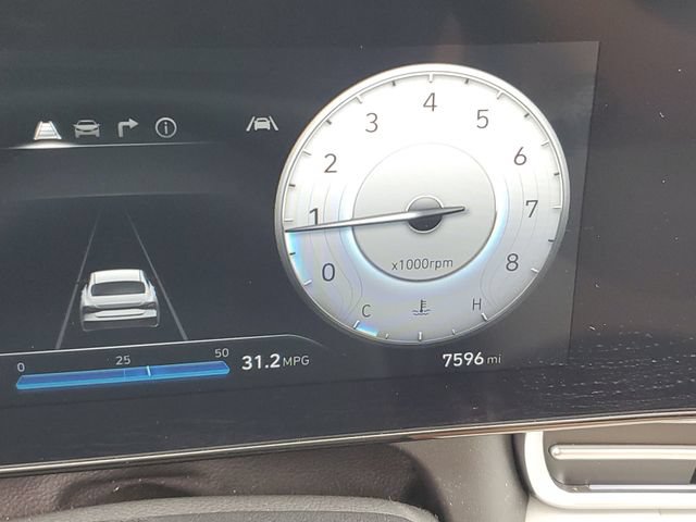 Certified 2025 Hyundai Elantra Limited FWD image 25
