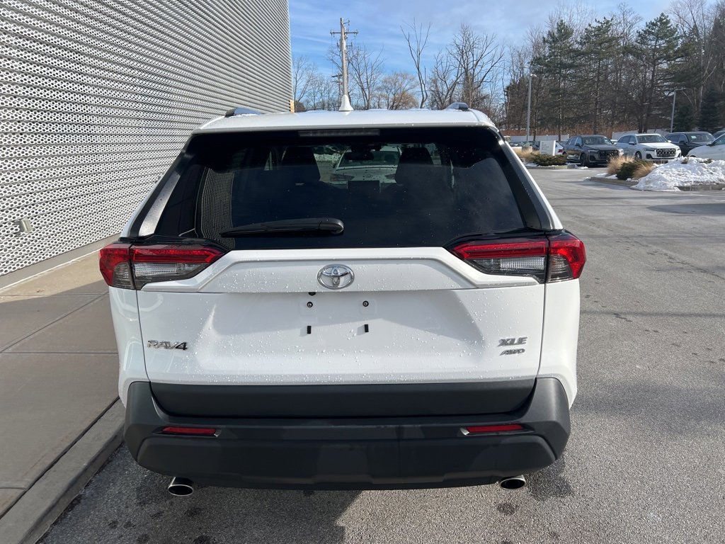 Used 2024 Toyota RAV4 XLE image 32