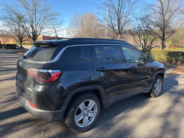 Used 2022 Jeep Compass Latitude w/ Sun and Sound Group image 6