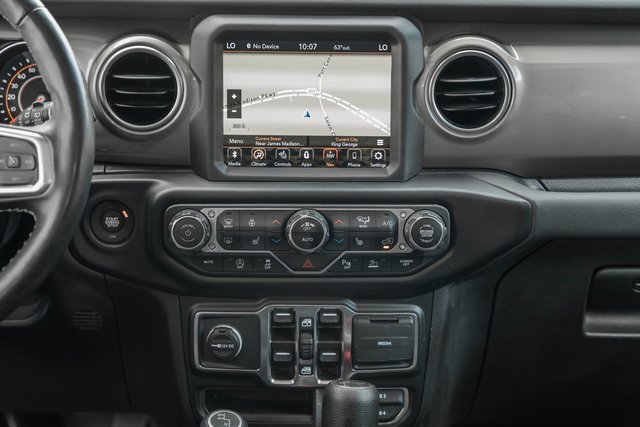 Used 2022 Jeep Wrangler Unlimited Sahara w/ Dual Top Group image 21