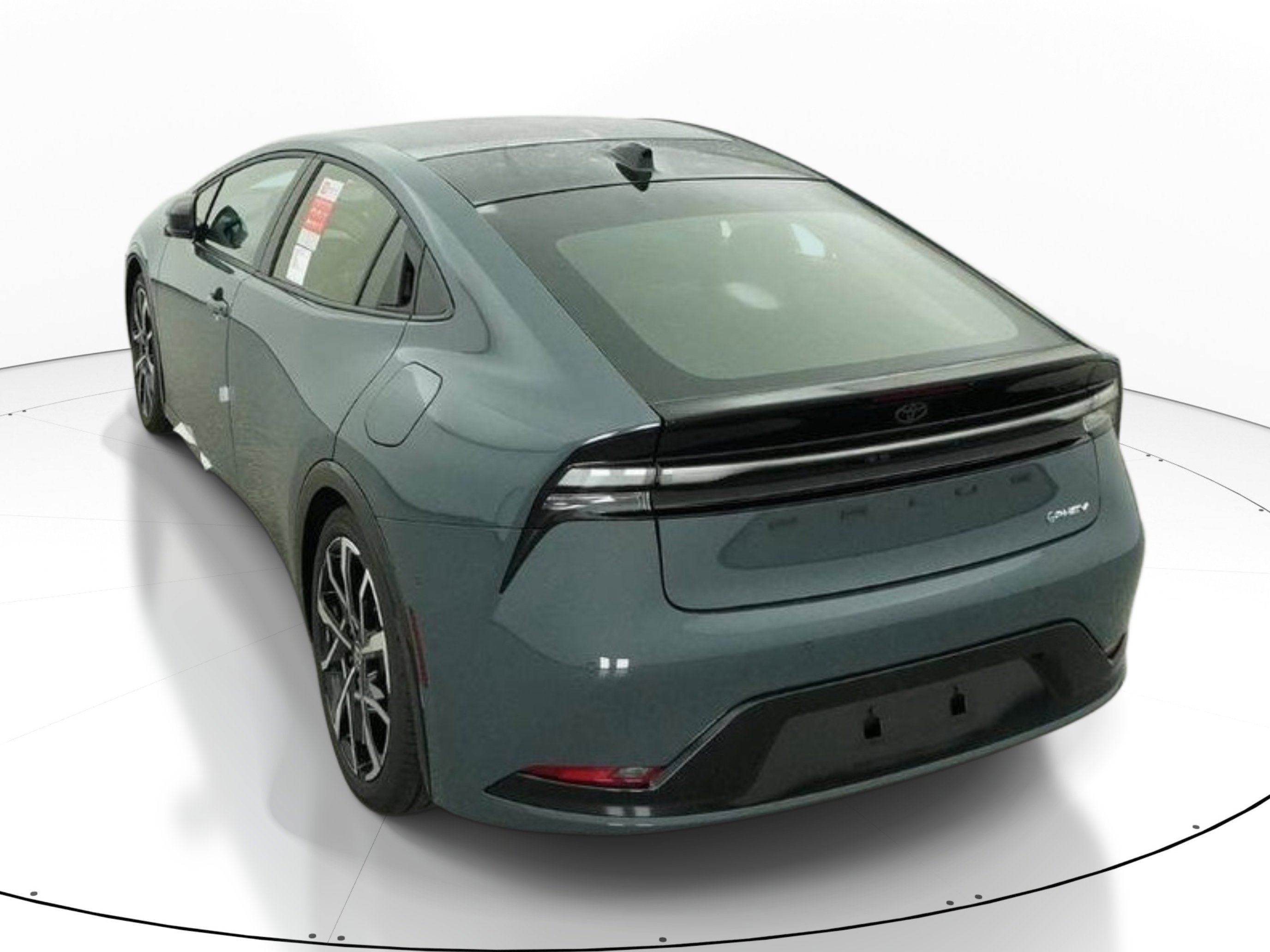 New 2026 Toyota Prius Plug-In Hybrid FWD image 6