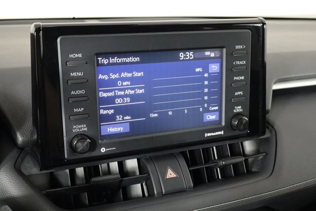 Used 2020 Toyota RAV4 LE FWD image 32