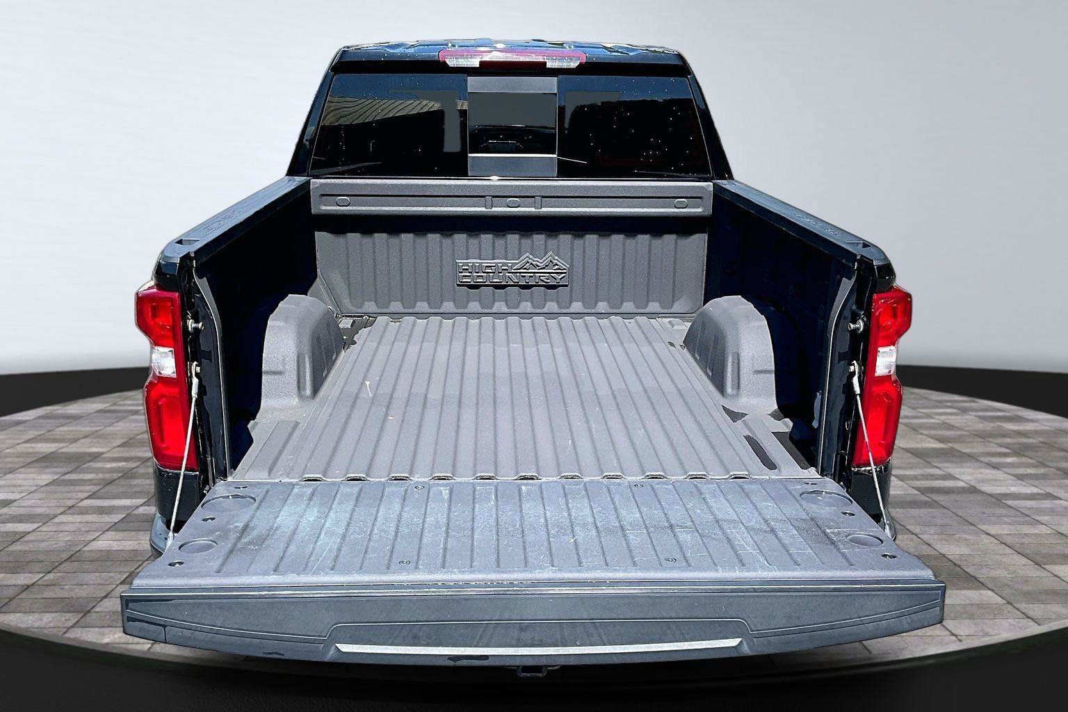 Used 2022 Chevrolet Silverado 1500 High Country AWD/4WD image 18