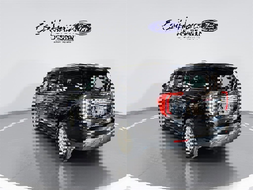 Used 2024 GMC Yukon XL SLT image 6