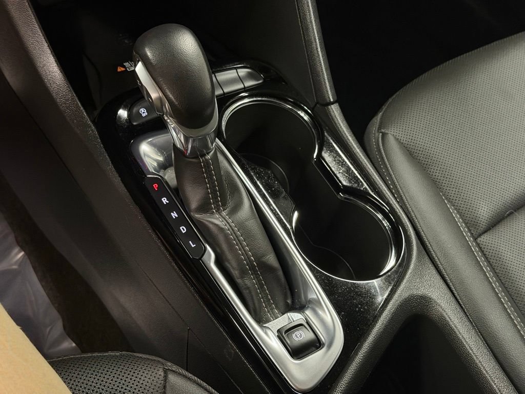 Certified 2024 Buick Encore GX Sport Touring w/ Advanced Technology Package FWD image 32