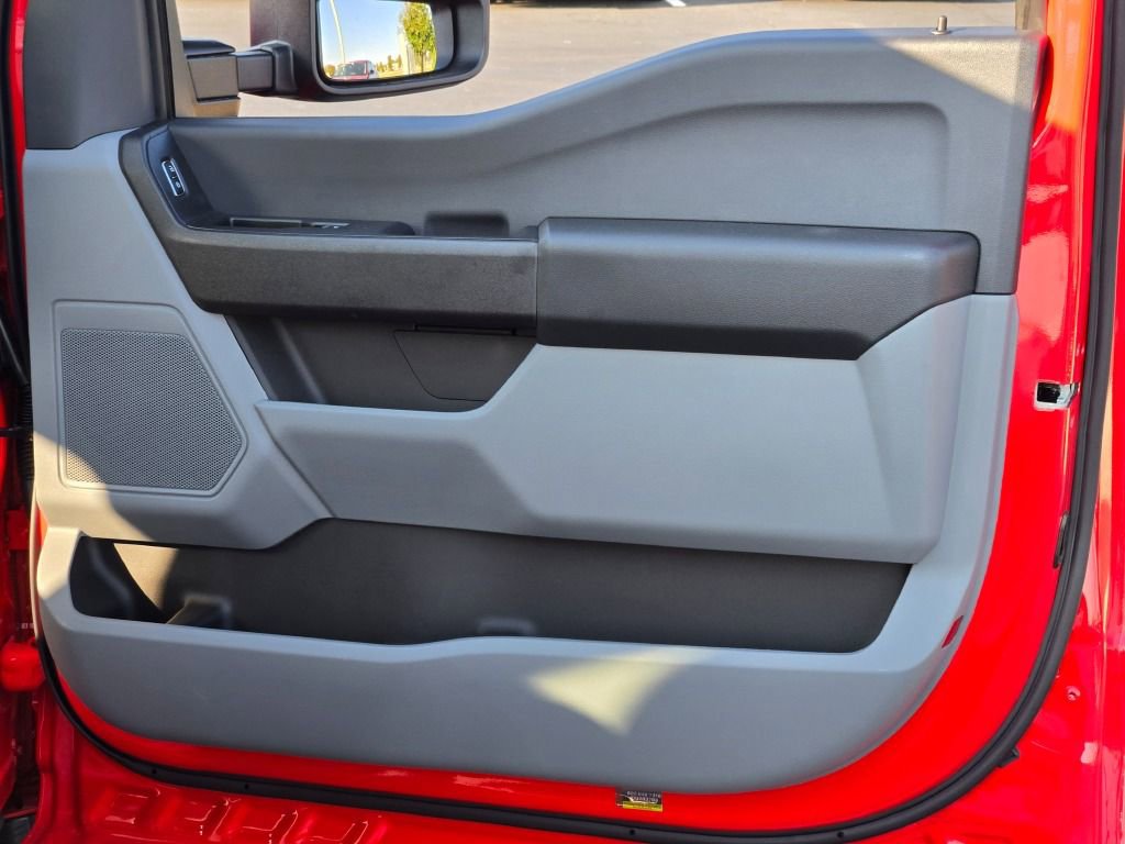 Used 2024 Ford F350 XL image 5