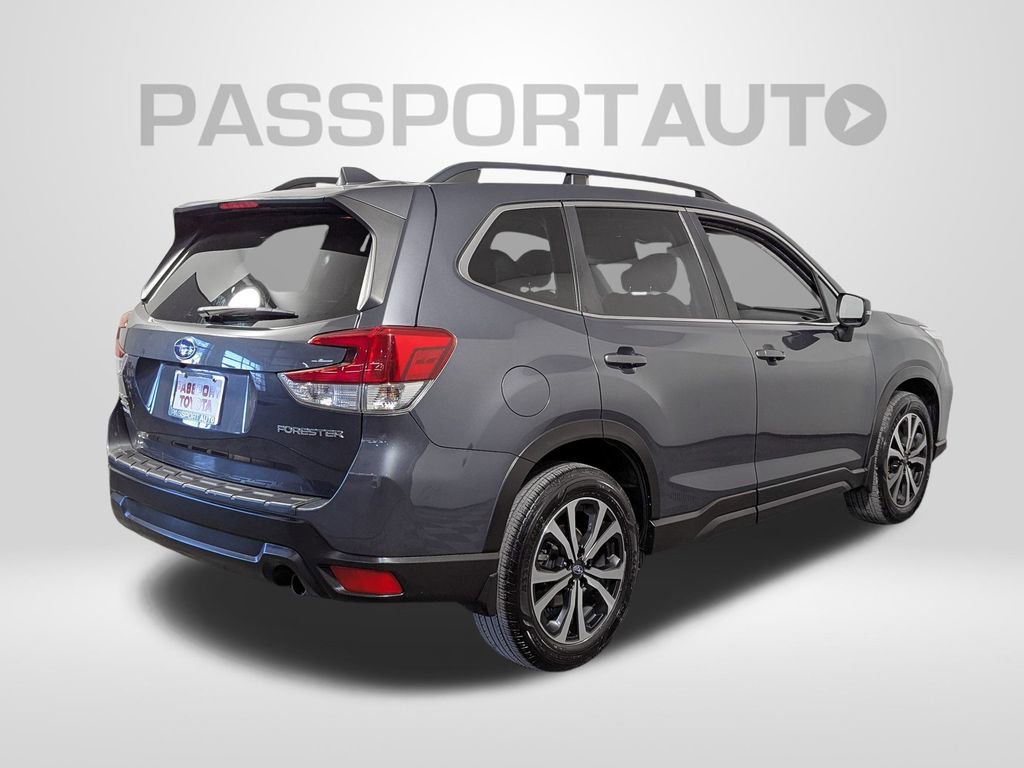 Used 2020 Subaru Forester Limited image 7
