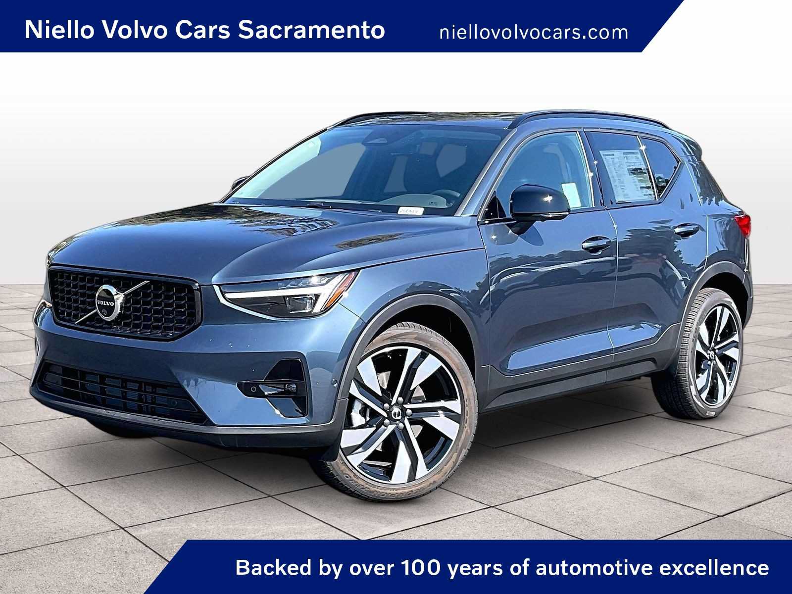 New 2026 Volvo XC40 B5 Ultra w/ Protection Package Premier AWD/4WD image 1