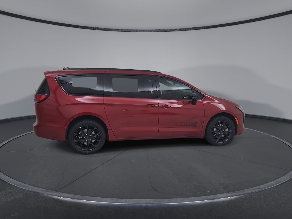 New 2027 Chrysler Pacifica Select AWD/4WD image 16