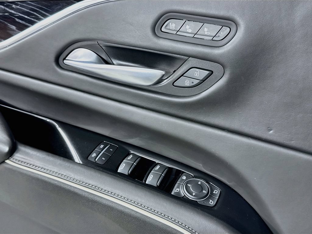 Used 2023 Cadillac Escalade V AWD/4WD image 20