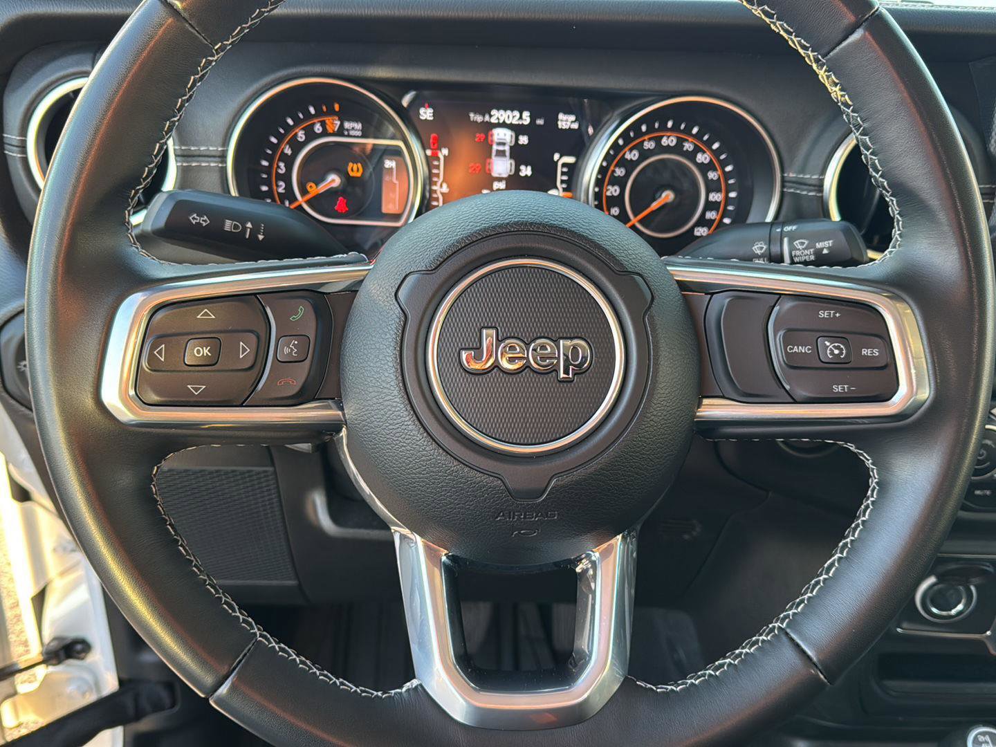 Used 2022 Jeep Gladiator Overland w/ Popular Equipment Package image 17