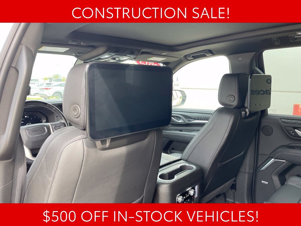 Used 2023 GMC Yukon Denali w/ Advanced Technology Package AWD/4WD image 16