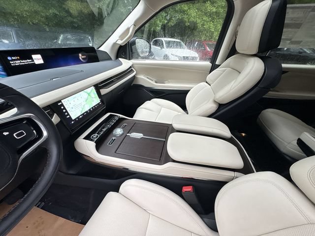 New 2027 Lincoln Navigator Reserve AWD/4WD image 21