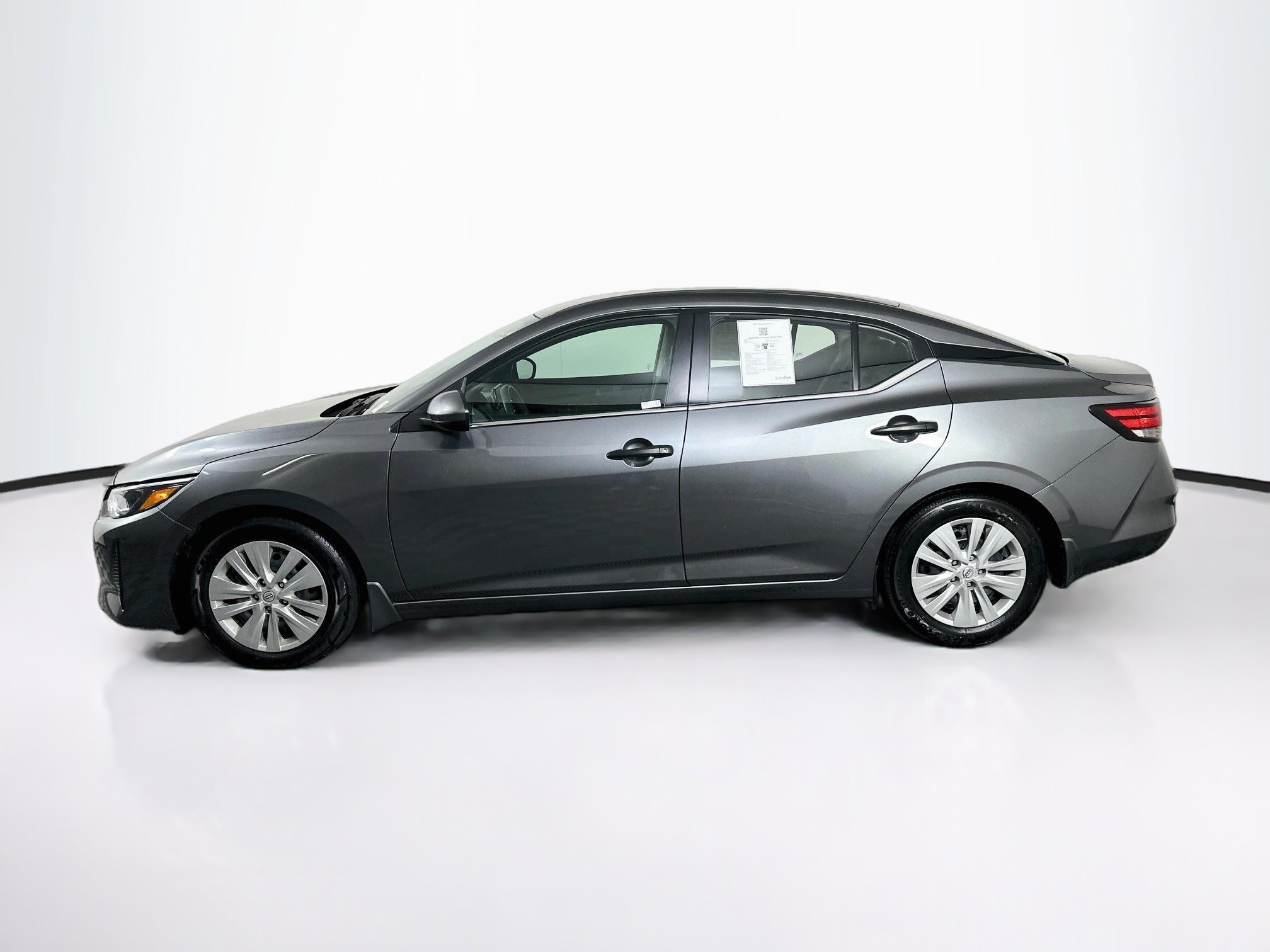 Used 2025 Nissan Sentra S FWD image 4
